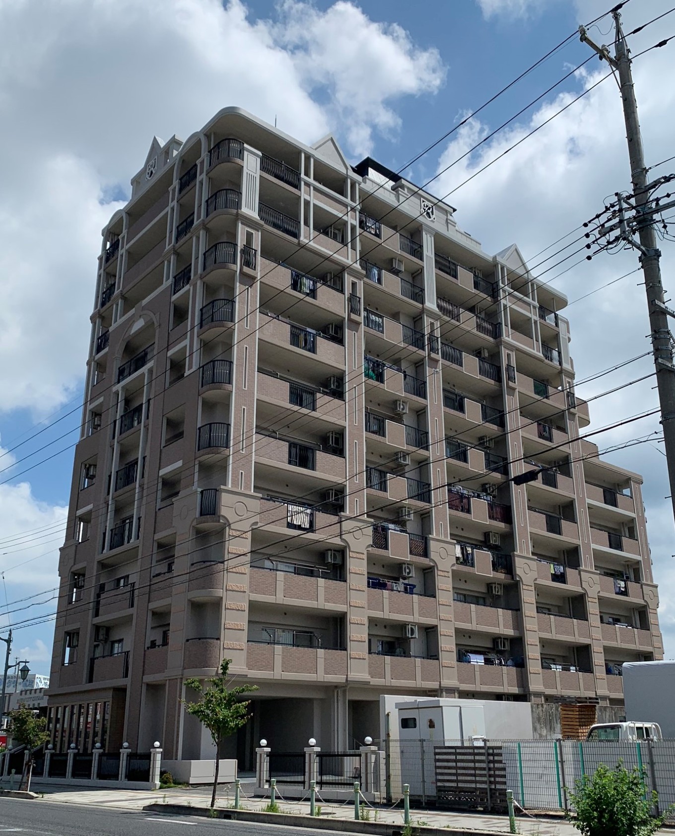 施工後 マンション外観 南面