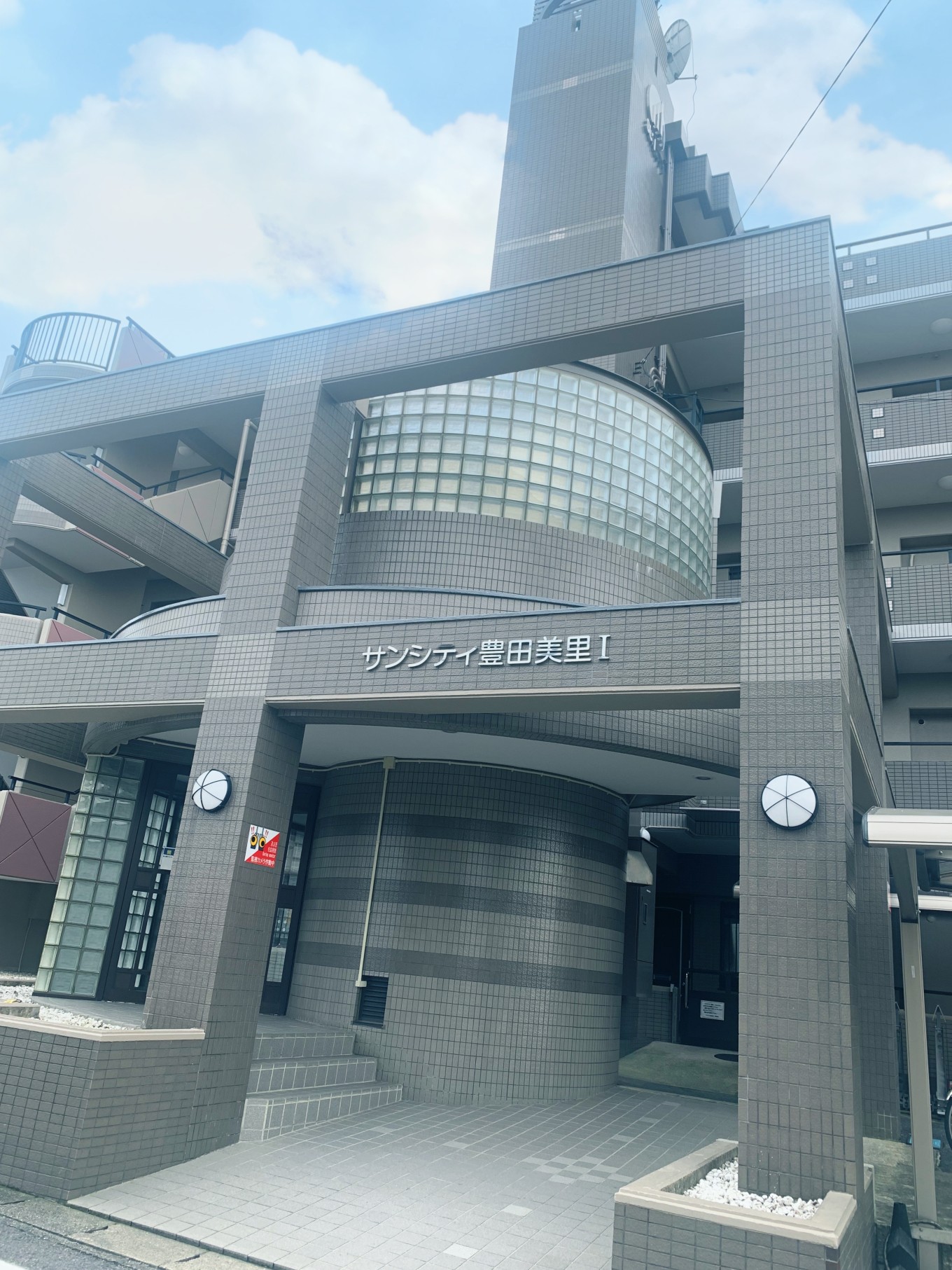 施工後 マンションエントランス