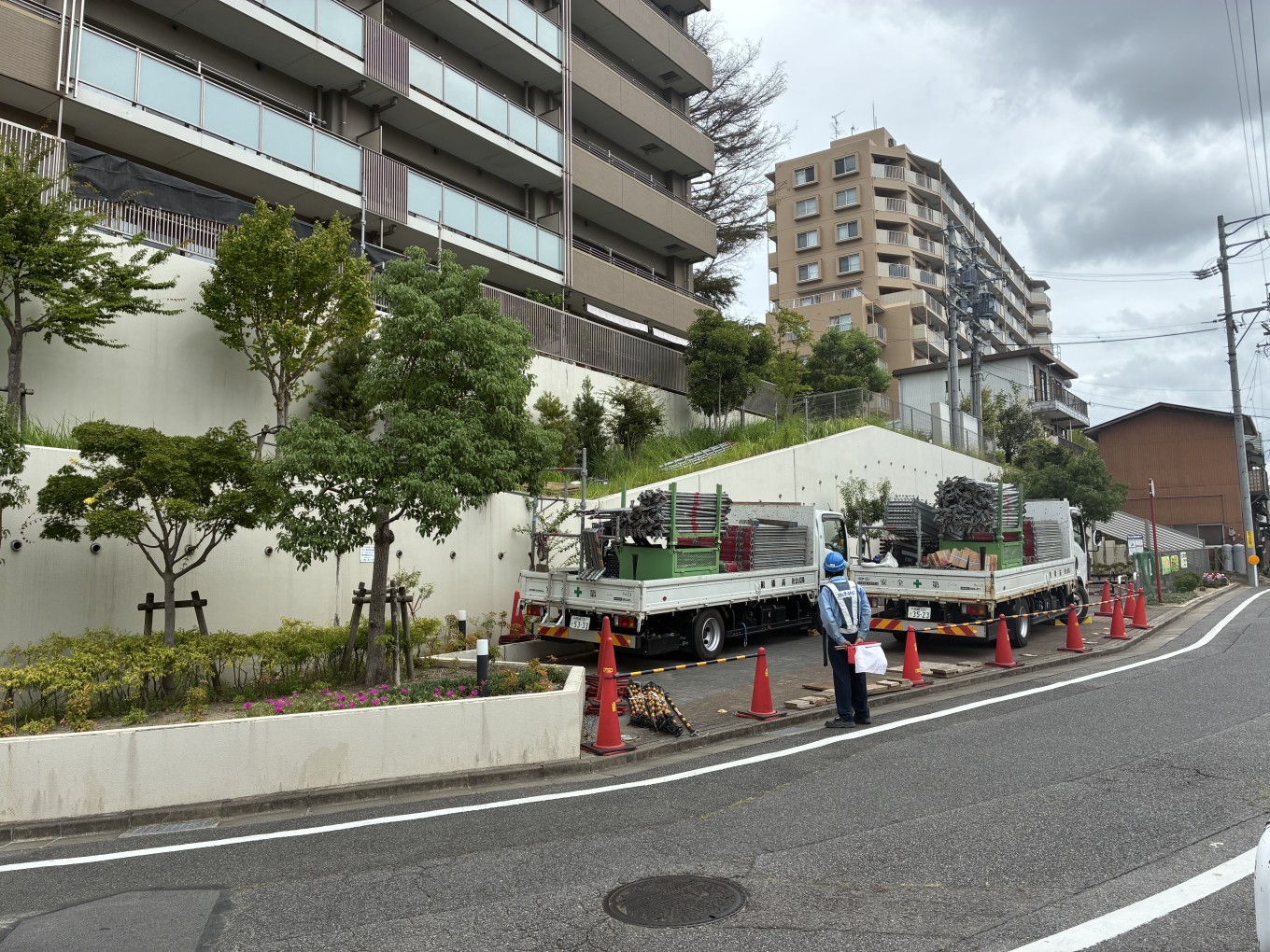 大規模修繕工事 本日より足場組立開始