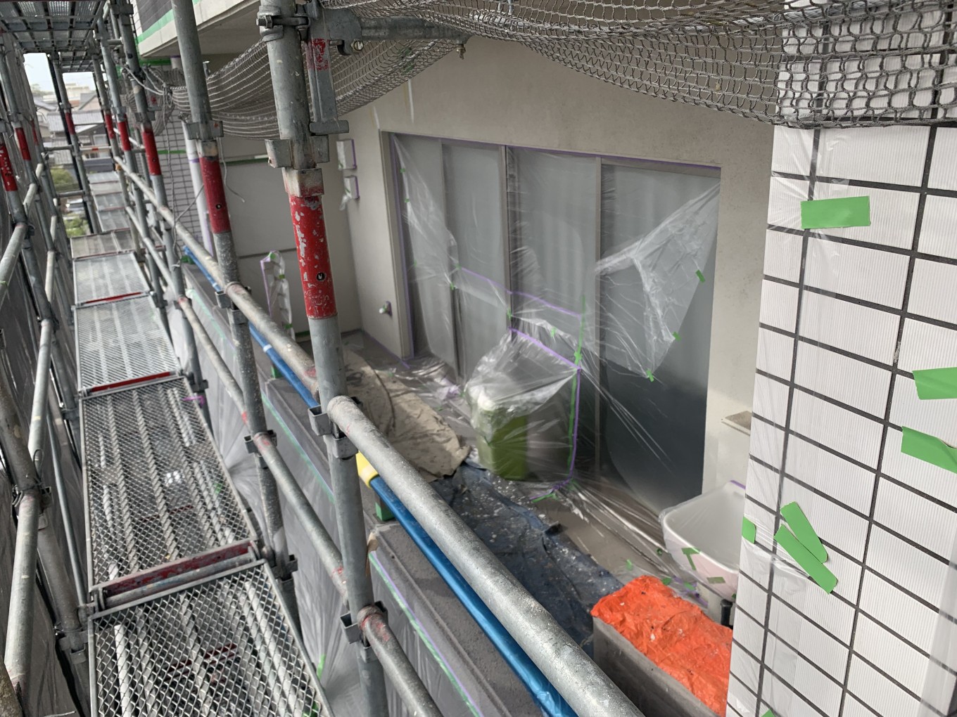 施工中 バルコニー養生